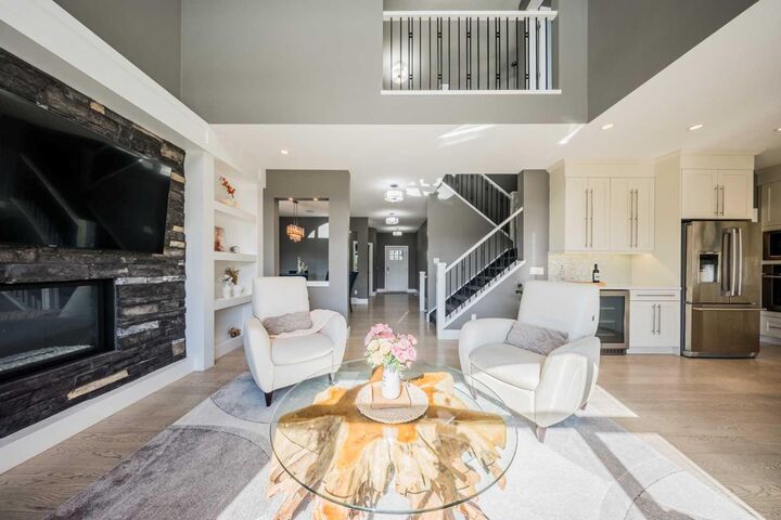 Property Photo:  174 Aspen Vista Way SW  AB T3H 0Y8 