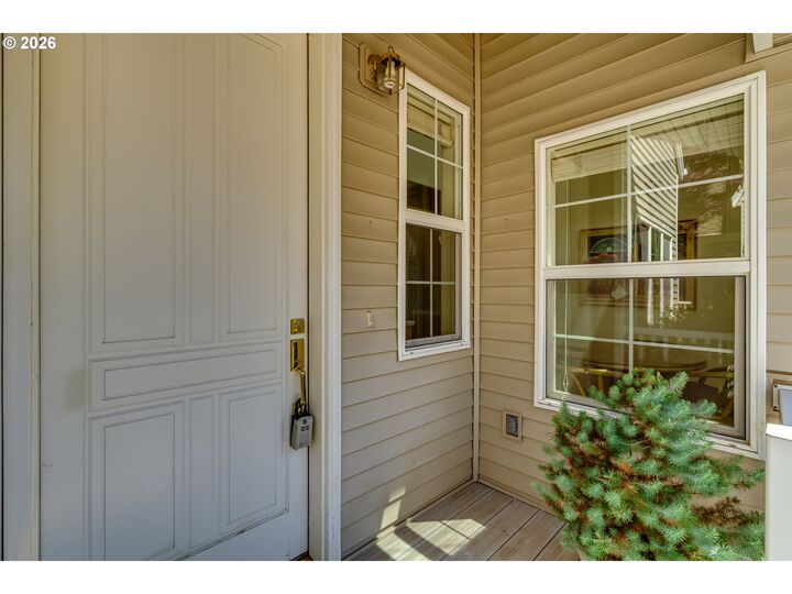 Property Photo: 502 Covey Ln OR 97401