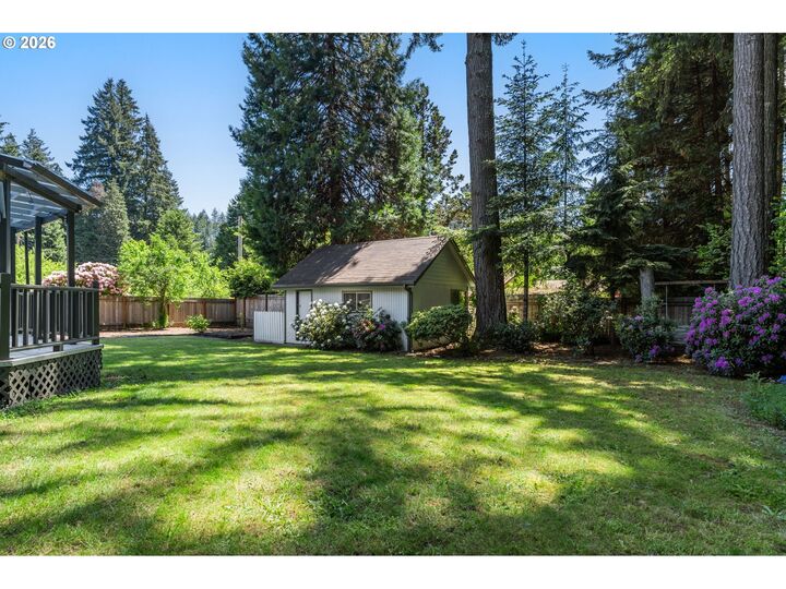Property Photo:  45060 McKenzie Hwy  OR 97489 