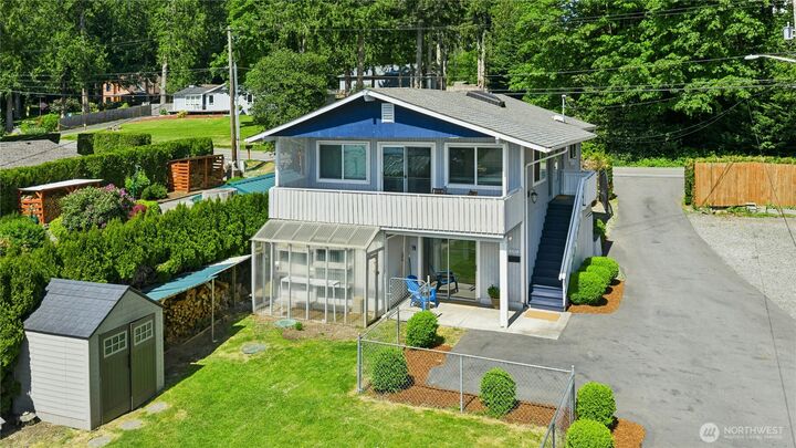 Property Photo:  31025 E Lake Morton Drive SE  WA 98042 