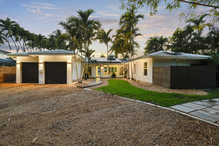 Property Photo: 1321 Tangelo Isle FL 33315