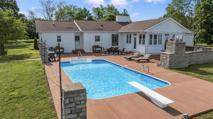 Property Photo:  9811 Nashville Road  KY 42101 