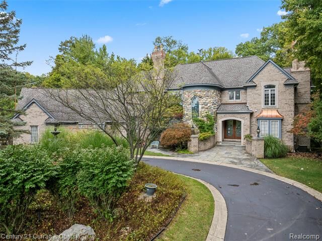 Property Photo:  34062 Lyncroft Street  MI 48331 