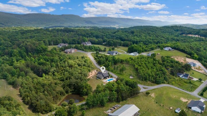 Property Photo:  331 Hardin Road  TN 37327 