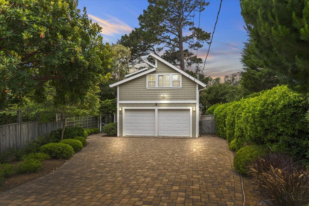 Property Photo:  494 Grove Acre Avenue  CA 93950 