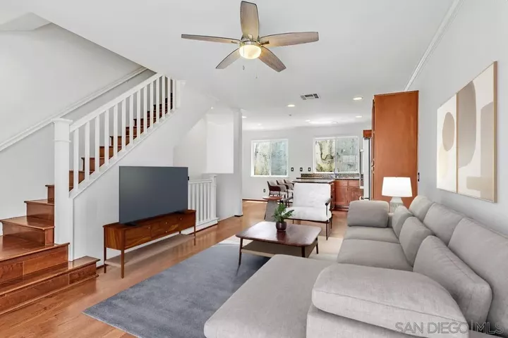 Property Photo: 1137 Terracina CA 92103