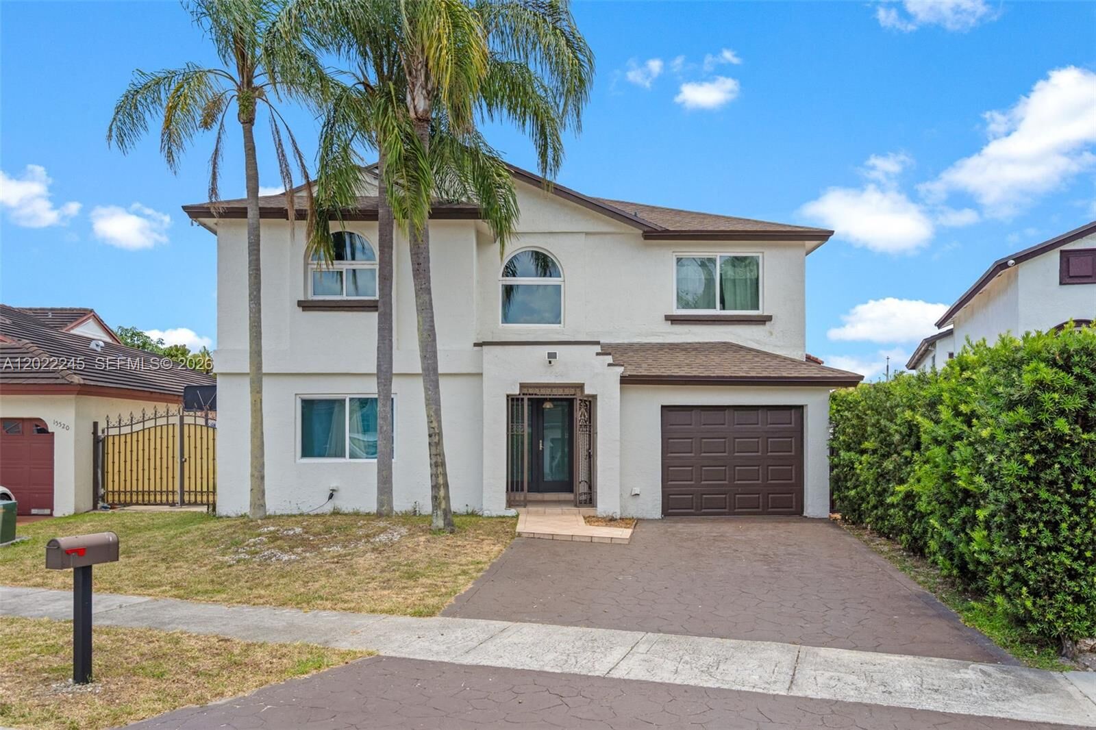 Property Photo:  15530 SW 59th St  FL 33193 