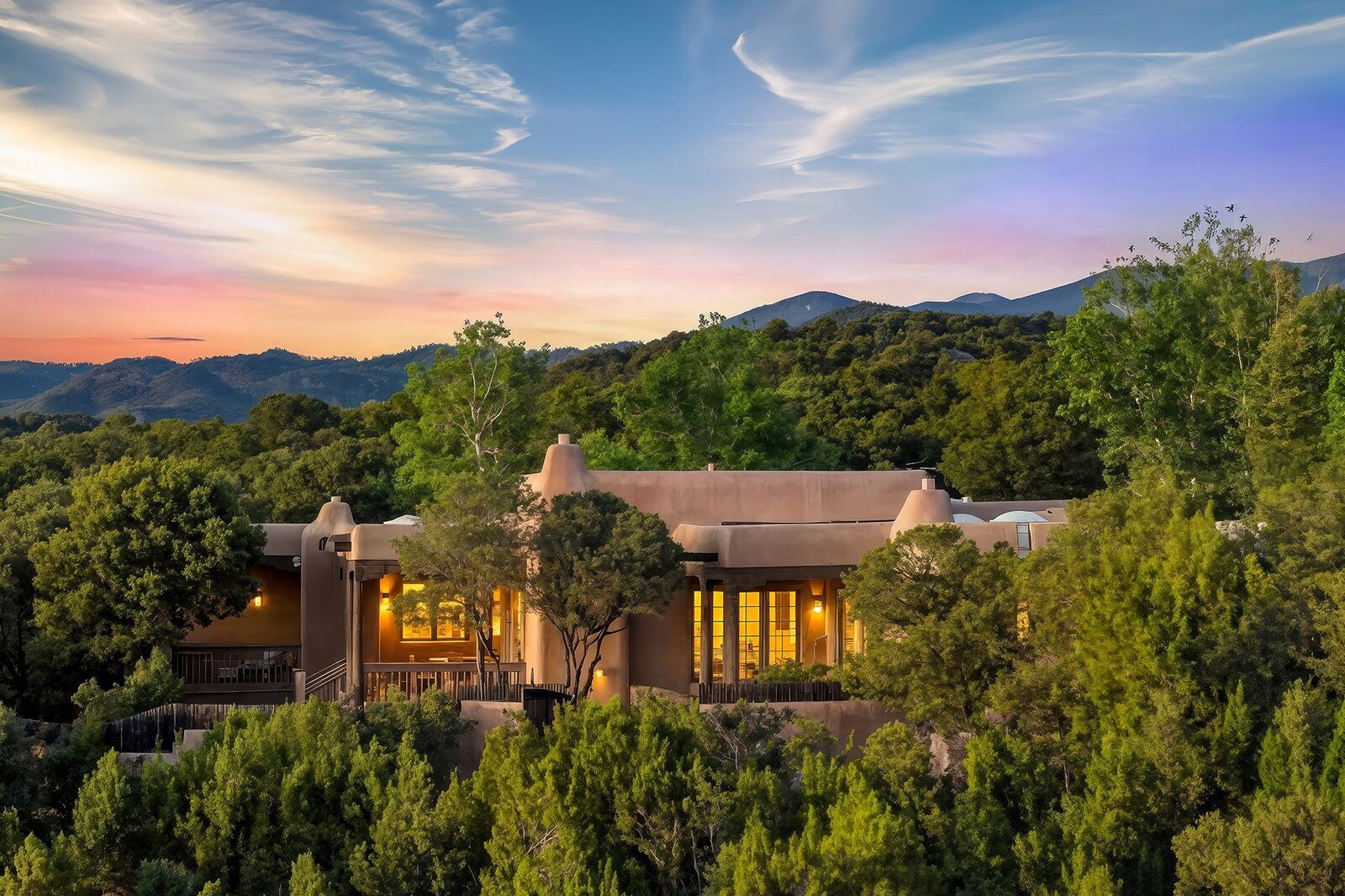 Property Photo:  1050 Sierra Del Norte  NM 87501 
