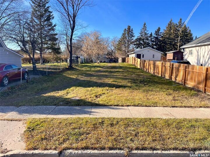 Property Photo:  68 Victoria Avenue  SK S3N 1S8 