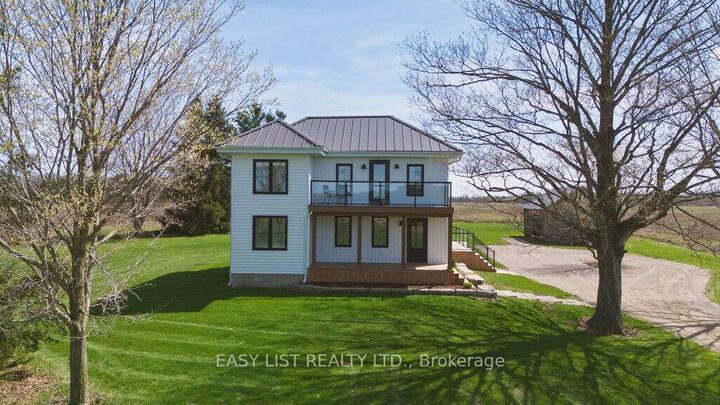 8993 Petrolia Line — photo 1