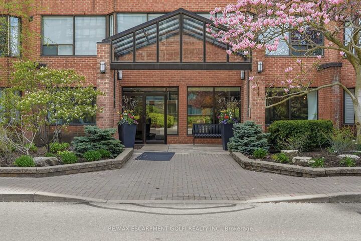 Property Photo: 1270 Maple Crossing Boulevard 208 ON L7S 2J3