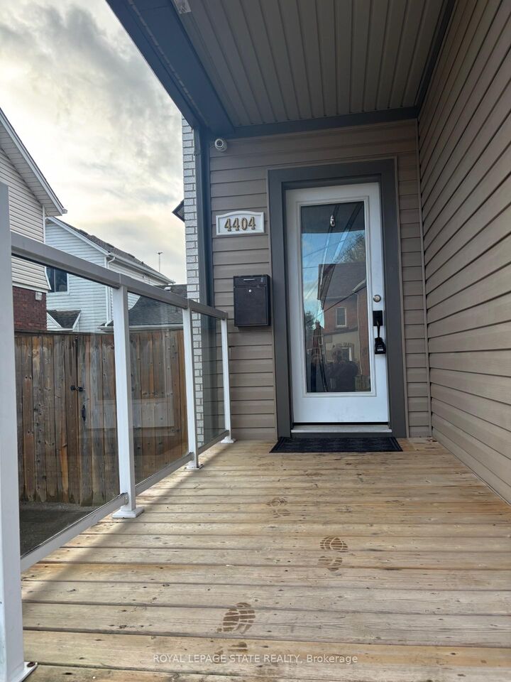 Property Photo: 4404 Morrison Street ON L2E 2B3