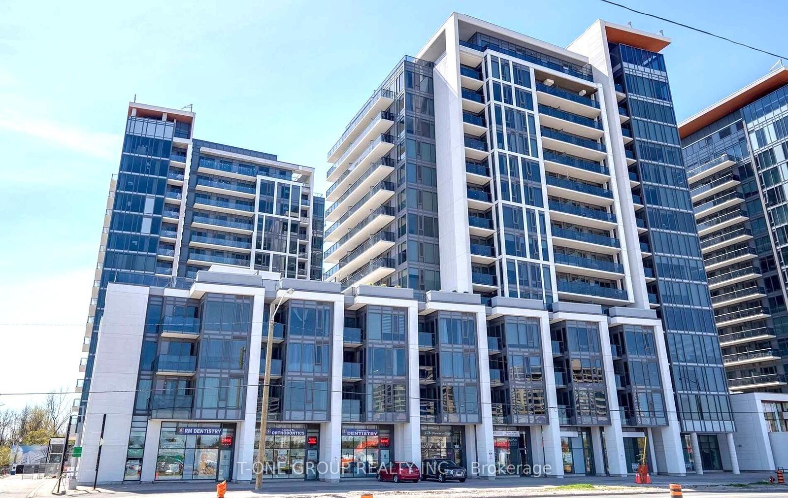 Property Photo: 9600 Yonge Street 912 ON L4C 1V6