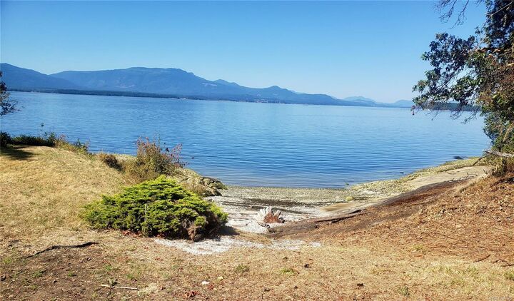 Property Photo:  760 Sunset Dr  BC V8K 1E7 