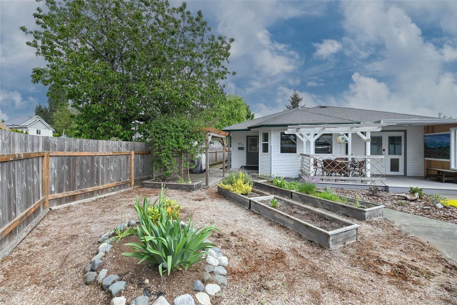 Property Photo: 781 Stewart Ave B BC V9N 3H3