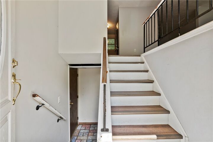 Property Photo:  1148 Marble Dr  PA 15046 