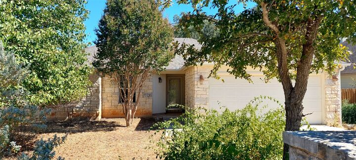 Property Photo: 4 Memory Lane TX 78676