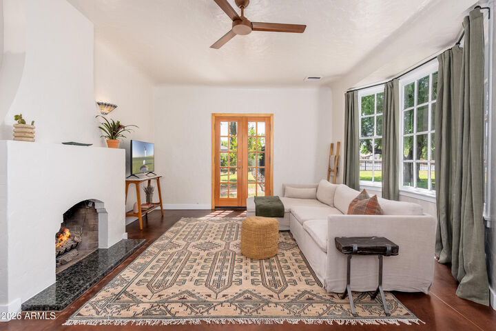 Property Photo:  304 W Campbell Avenue  AZ 85013 