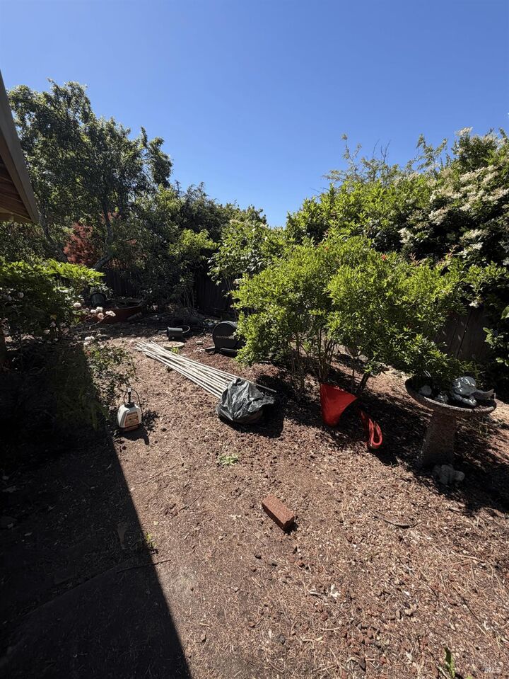 Property Photo: 7080 Oak Leaf Drive CA 95409
