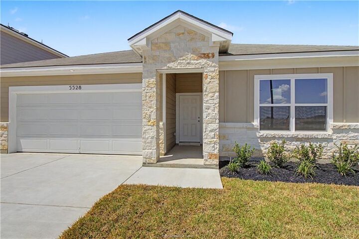 Property Photo:  5528 Harriet Street  TX 77807 