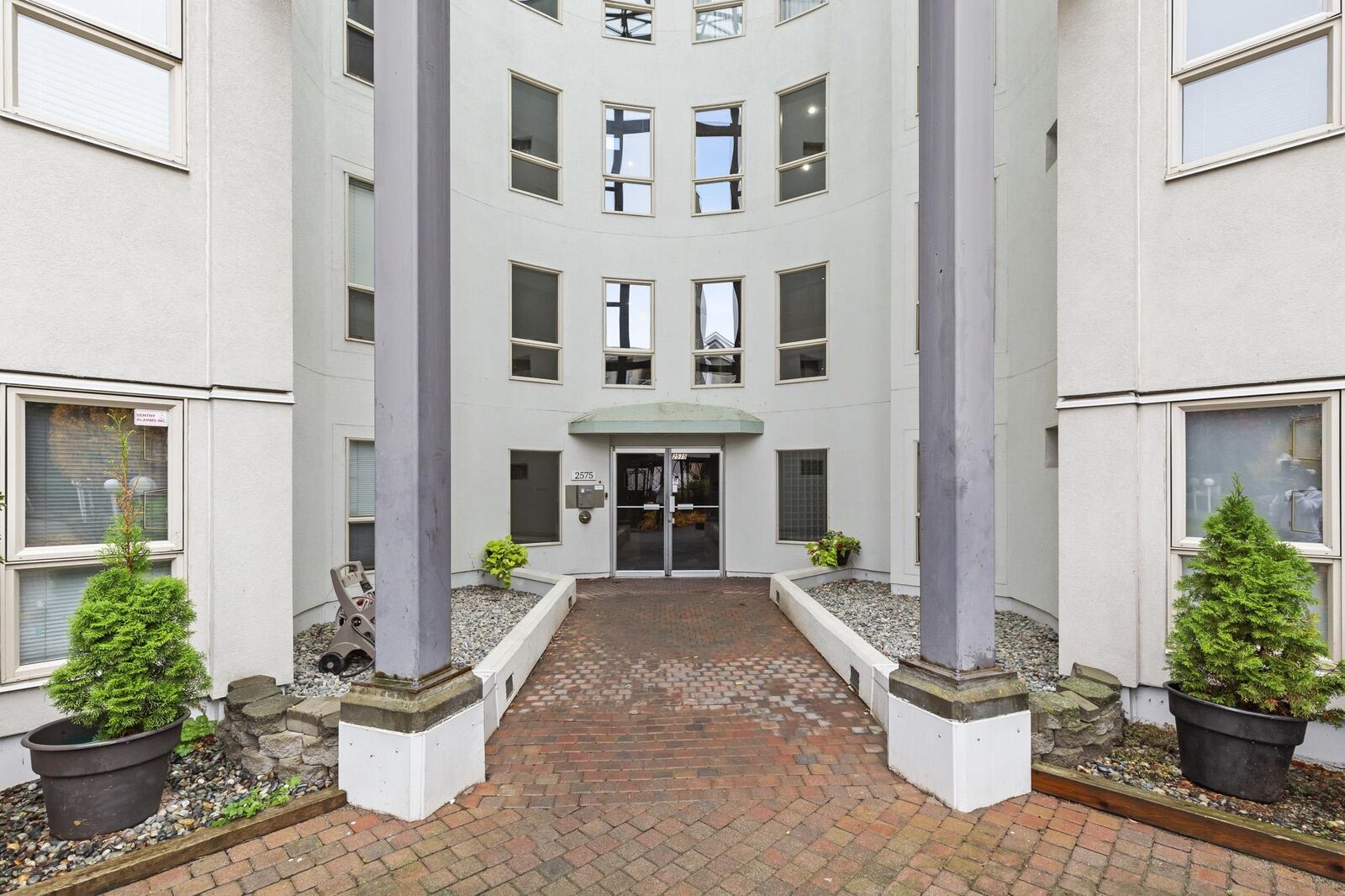 Property Photo:  2575 Ware Street 208  BC V2S 3E2 
