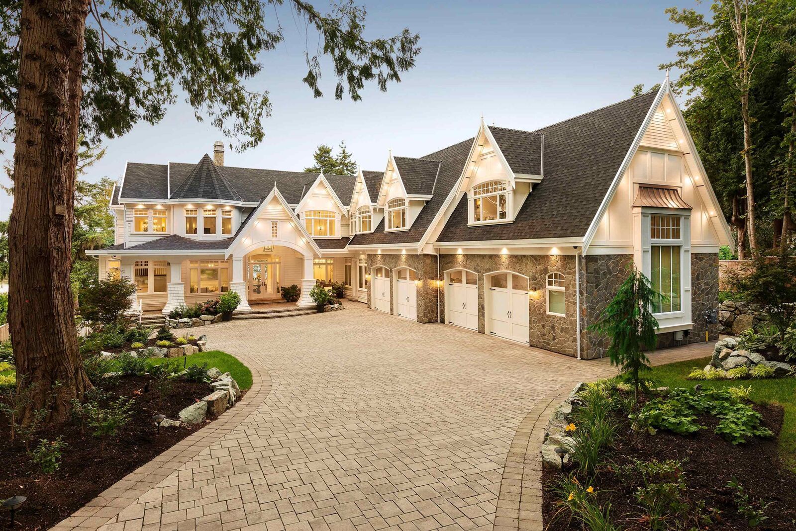 Property Photo:  12603 Crescent Road  BC V4A 2V4 