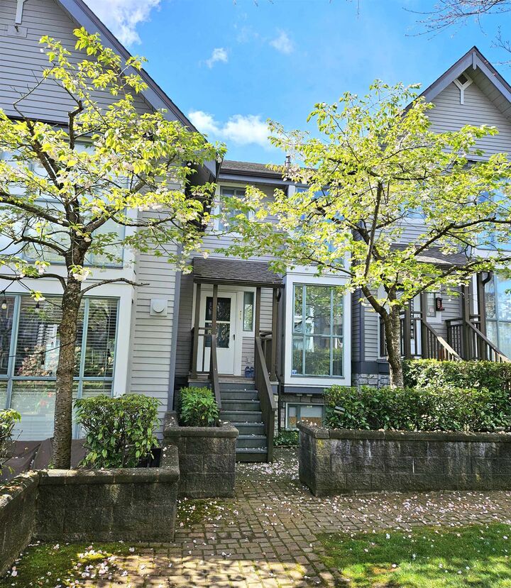 Property Photo: 4875 Duchess Street BC V5R 6E1