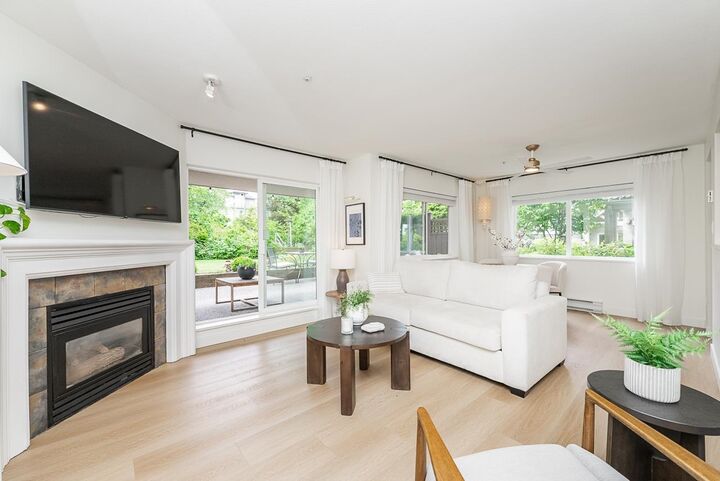 Property Photo:  15140 29A Avenue 102  BC V4P 3B1 