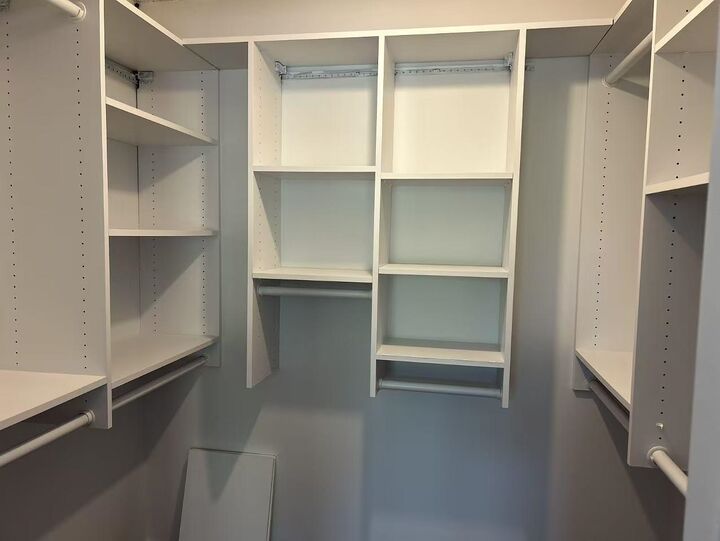 Property Photo:  5790 Patterson Avenue 204  BC V5H 4H6 