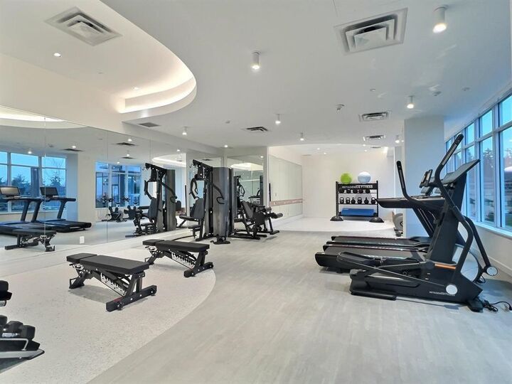 Property Photo: 505 Nelson Street 1401 BC V3J 0R5