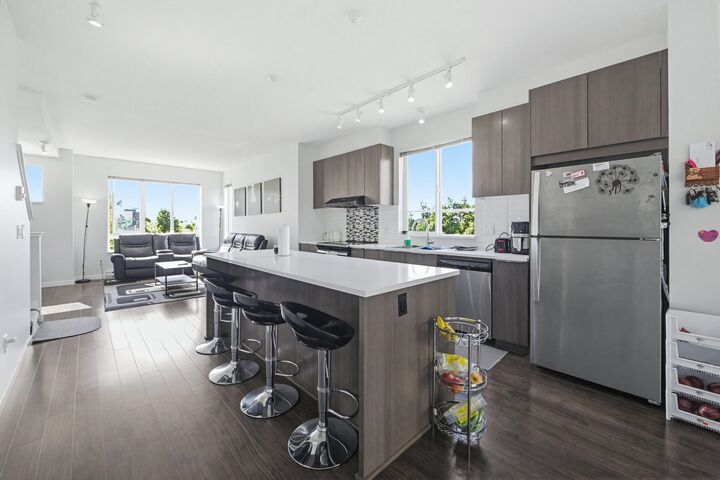 Property Photo: 30930 Westridge Place 83 BC V2T 0H6