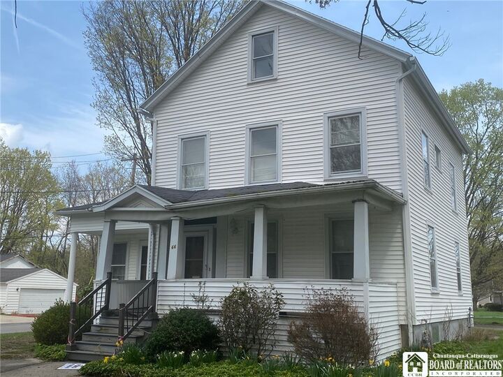 Property Photo:  66 Cushing Street  NY 14063 