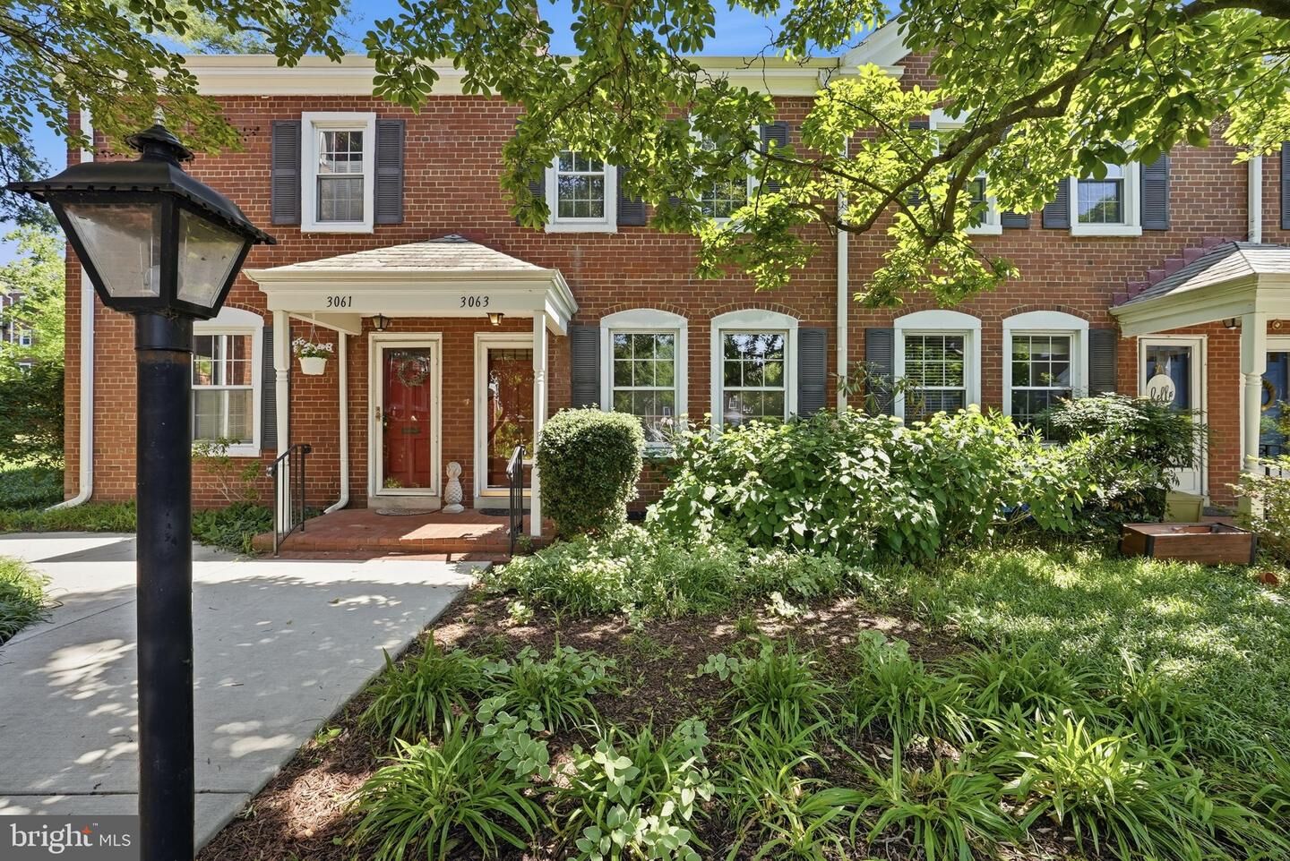 Property Photo: 3063 S Buchanan Street VA 22206
