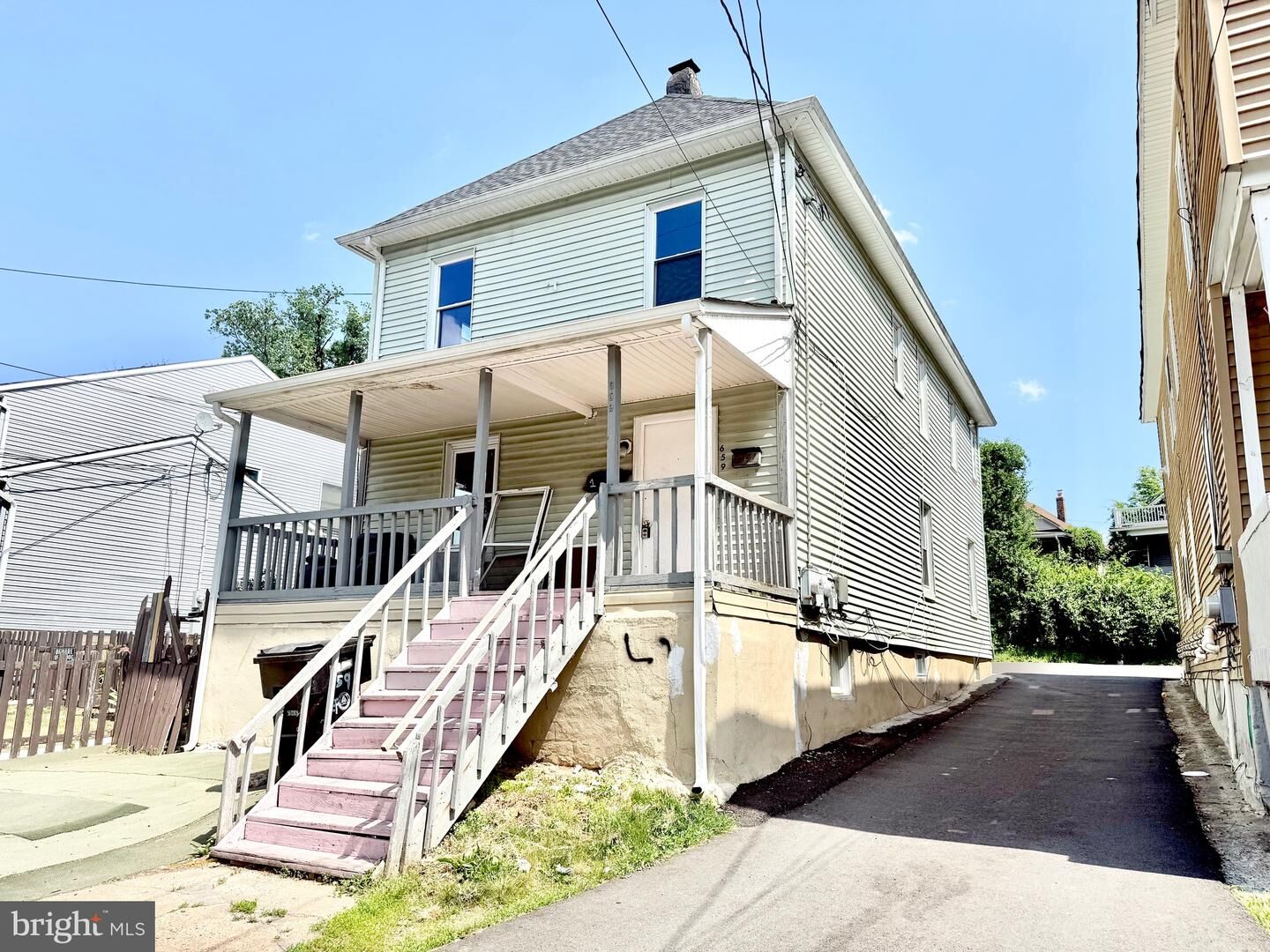Property Photo:  659 S 2nd Street  NJ 07060 