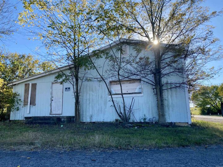 Property Photo:  113 Walnut Street  AR 72845 