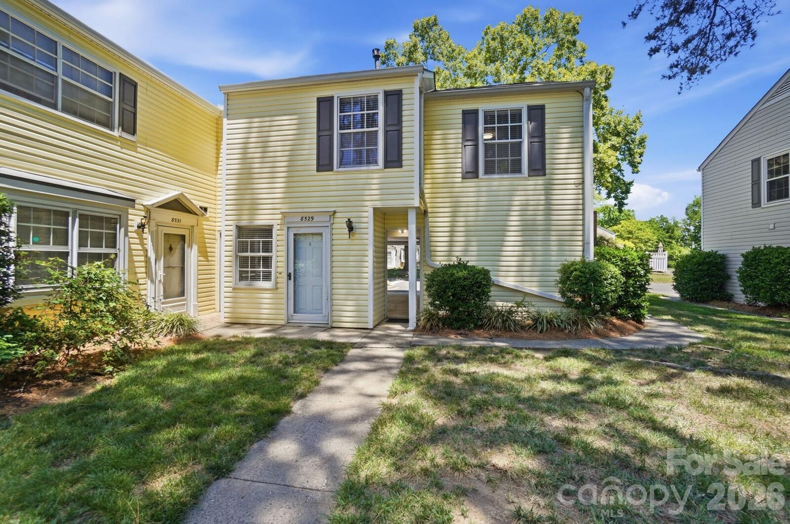 Property Photo: 8529 Castle Pine Court NC 28226