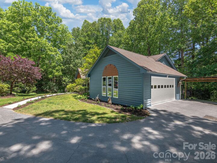 Property Photo:  3942 Laurel Park Highway  NC 28739 