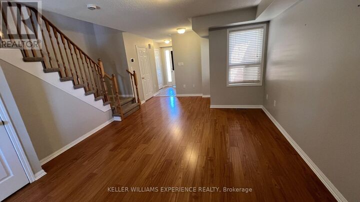 Property Photo:  76 Commonwealth Road  ON L4M 0C9 