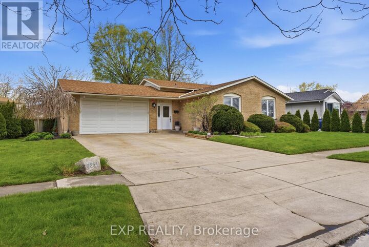 Property Photo: 7551 Fern Avenue ON L2G 5H6