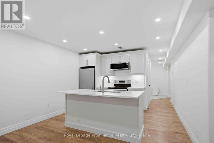 Property Photo:  31B Schmidt Way  ON K8V 5P4 