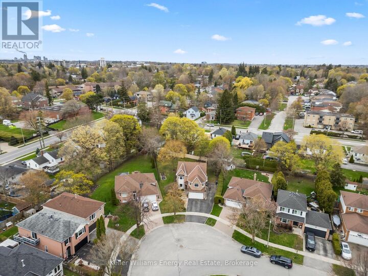 Property Photo:  19 Farncomb Crescent  ON L1C 4L5 