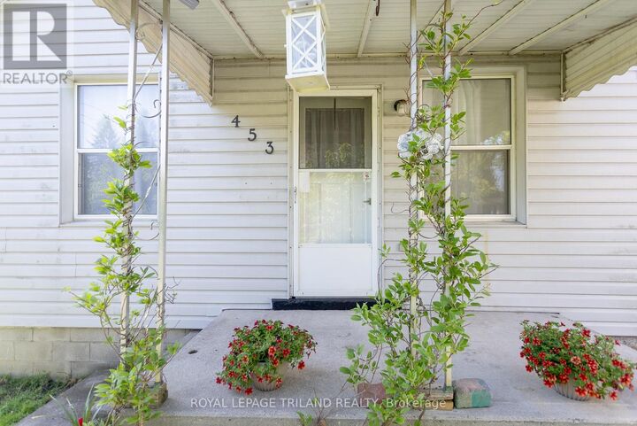 Property Photo:  453 Salisbury Street  ON N5Y 3B3 