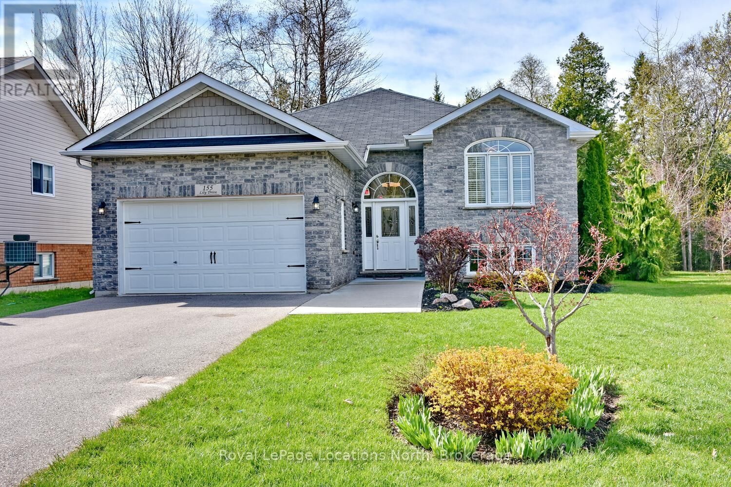 Property Photo:  155 Lily Drive  ON L9Z 2Z5 