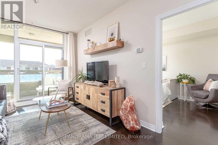 Property Photo:  1359 Rathburn Road East 210  ON L4W 5P7 