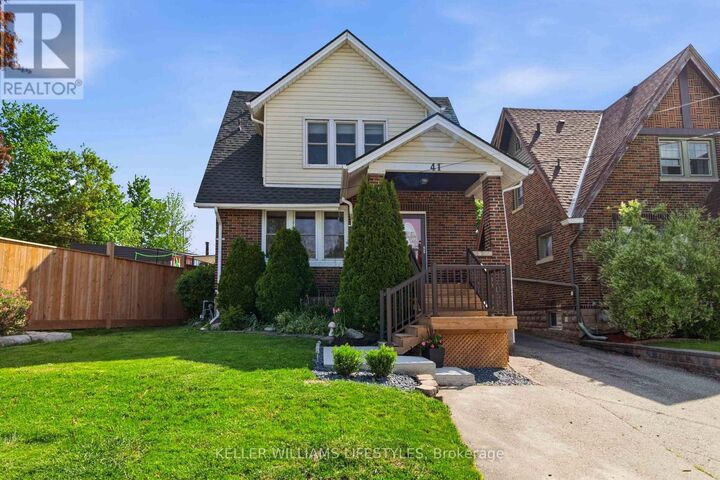 Property Photo: 41 Broadway Street ON N4S 3A1
