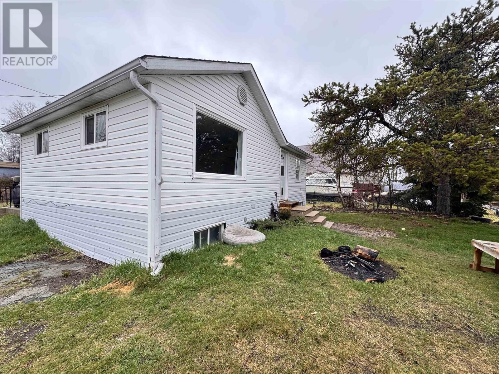 Property Photo: 16 Birch Ln ON P0V 2C0