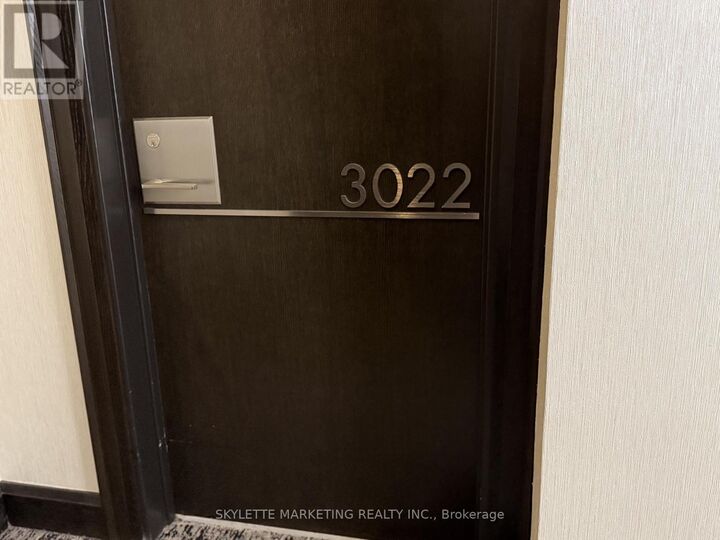 Property Photo:  25 The Esplanade 3022  ON M5E 1W5 