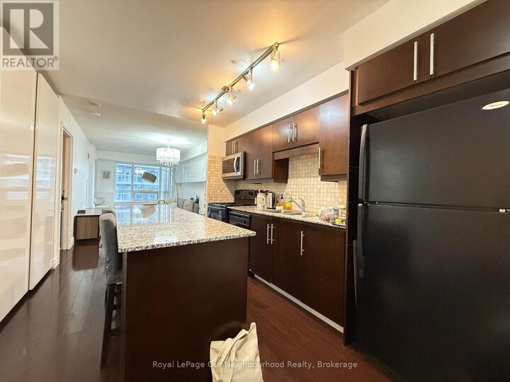 Property Photo: 20 Blue Jays Way 603 ON M5V 3W6