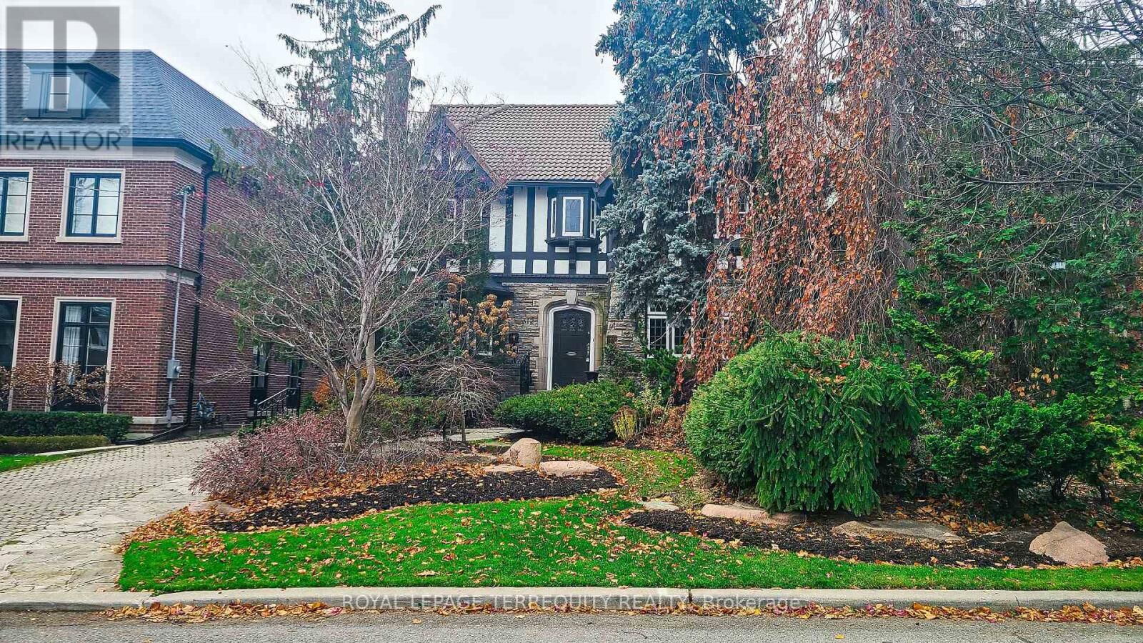 Property Photo:  312 Glenayr Road  ON M5P 3C5 