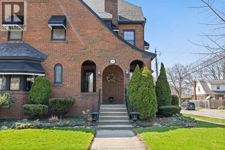 Property Photo: 2203 Victoria ON N8X 1R2